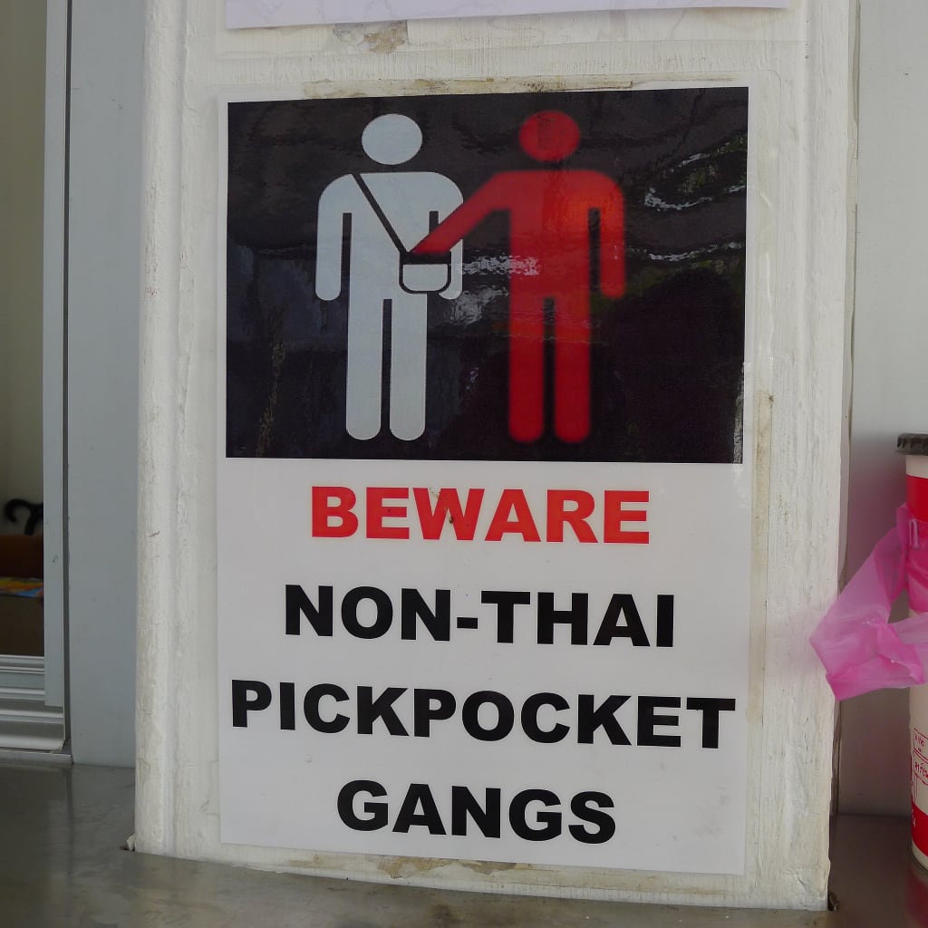 Beware non-Thai pickpocket gangs